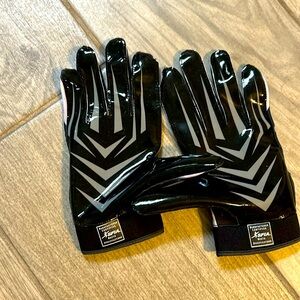 Football gloves adult medium